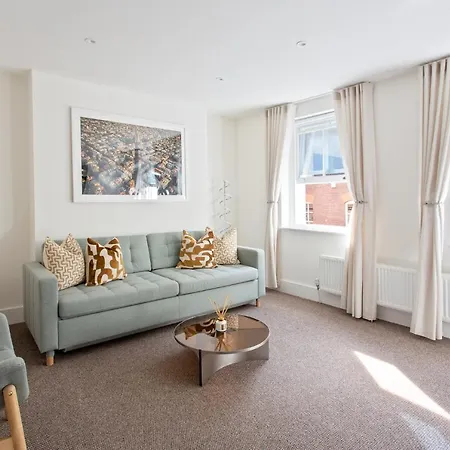 2 Bedroom In Covent Garden Sleeps 6 *