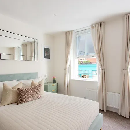 2 Bedroom In Covent Garden Sleeps 6 *