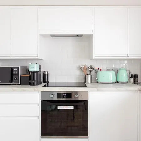 2 Bedroom In Covent Garden Sleeps 6 * London