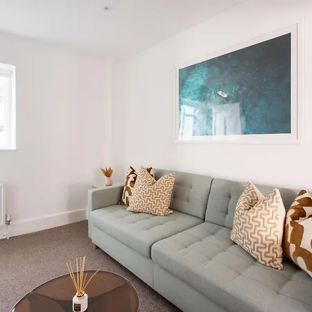 Apartment 2 Bedroom In Covent Garden Sleeps 6