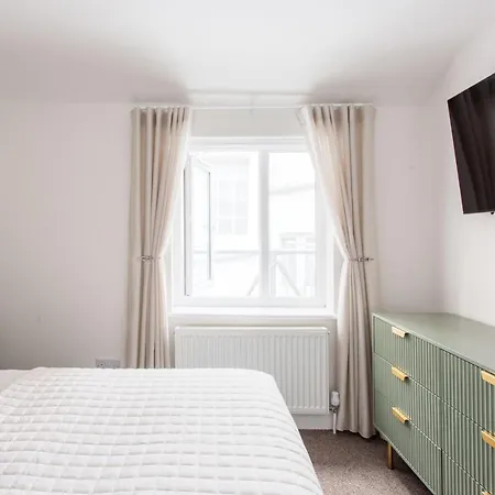2 Bedroom In Covent Garden Sleeps 6 *