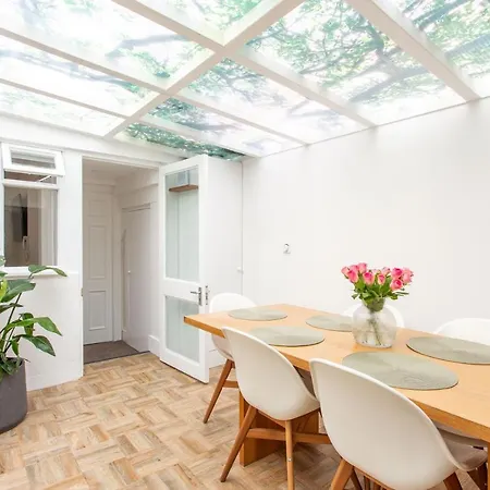 2 Bedroom In Covent Garden Sleeps 6 Apartment London