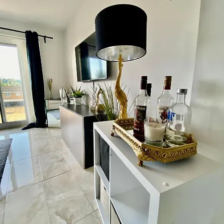 Apartment Captivating 1-bed Greater London Belvedere