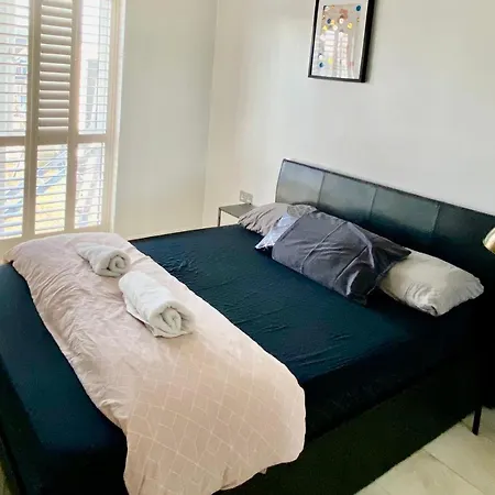 Captivating 1-bed Greater London Belvedere