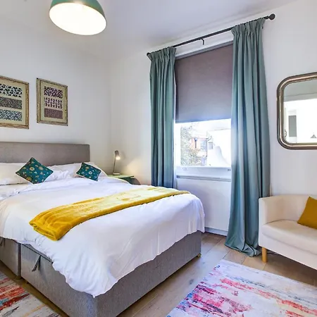 Notting Hill: Stylish 1-bed Flat Apartment