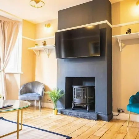 Apartment Cosy 3 Bedroom House With Free Parking Near Kingston Thames New Malden