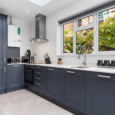 Sercasa - Woodside Park - North Finchley Apartment