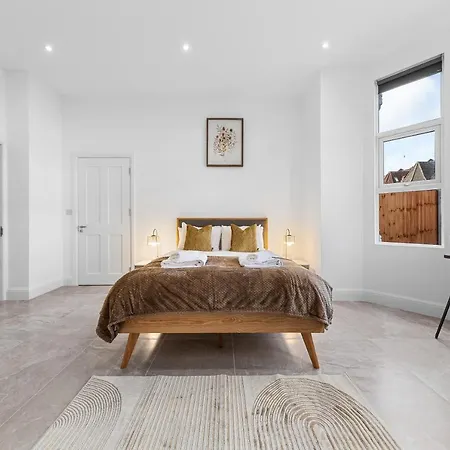 Sercasa - Woodside Park - North Finchley *