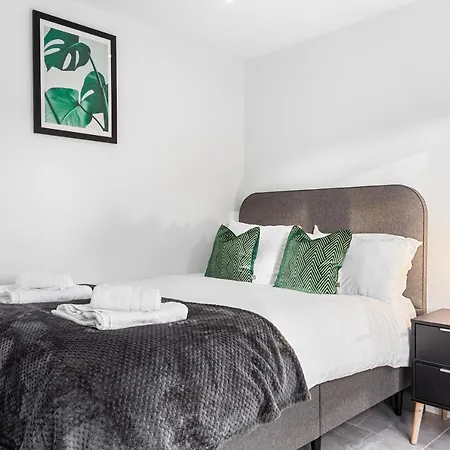 Sercasa - Woodside Park - North Finchley Apartment
