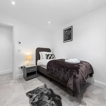 Sercasa - Woodside Park - North Finchley Whetstone