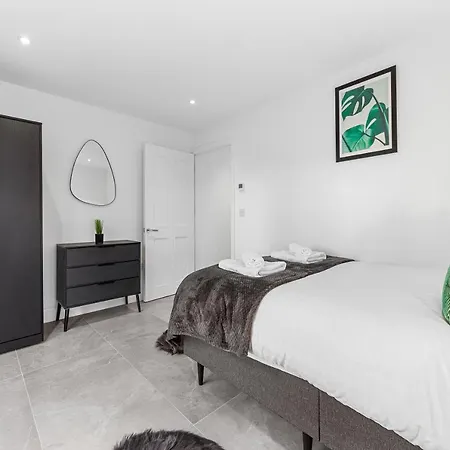 Sercasa - Woodside Park - North Finchley Whetstone