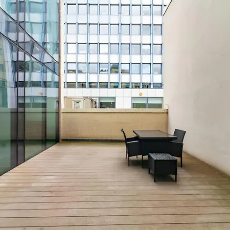 Mayfair 2 Bedroom With Large Private Terrace Apartment *
