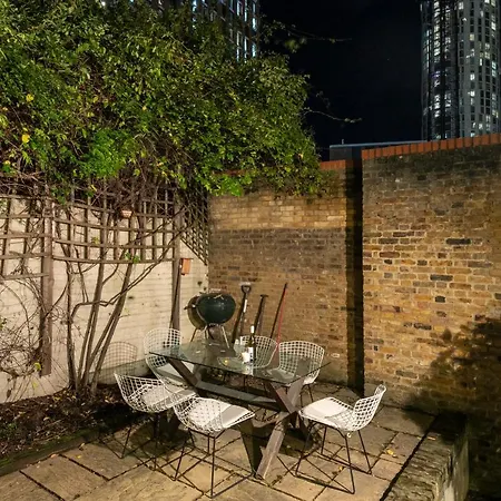Vauxhall Shared House: Embassy Area Convenience Homestay *