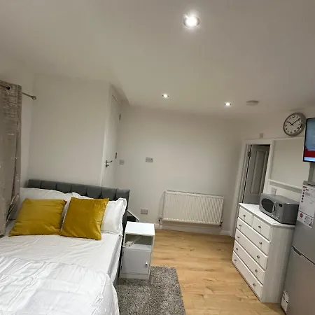 Keedonwood Road Bromley, With Free Wifi Guest house