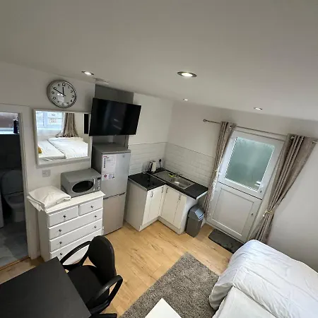 Keedonwood Road Bromley, With Free Wifi Guest house *