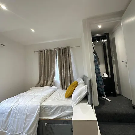Keedonwood Road Bromley, With Free Wifi * Bromley