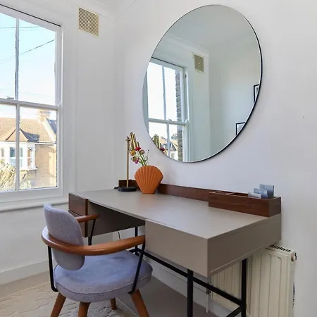 The Leyton Midland Crib - Cozy 2bdr Flat With Study + Garden London