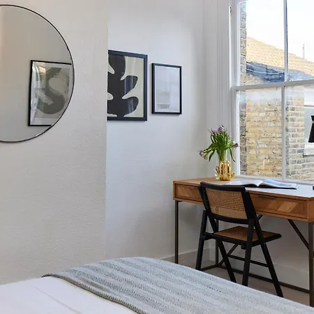 The Leyton Midland Crib - Cozy 2bdr Flat With Study + Garden Apartment