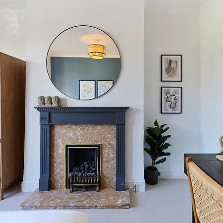 The Leyton Midland Crib - Cozy 2bdr Flat With Study + Garden