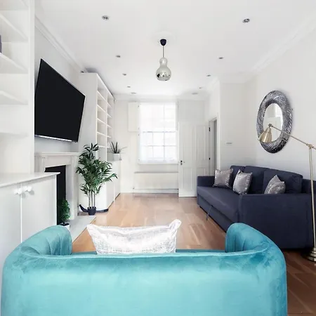 Beautiful 4 Bedroom House Near Paddington Station