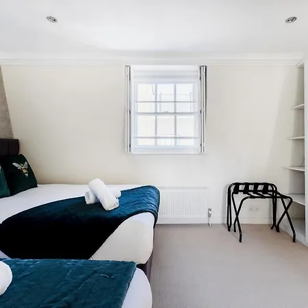 Semesterbostad Beautiful 4 Bedroom House Near Paddington Station