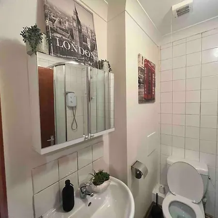 Nice Studioflat In Apartment *