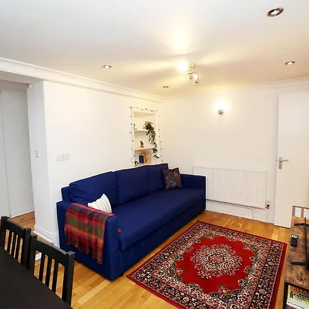 Apartman Cozy Retreat By Aresti