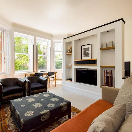 Pass The Keys Gorgeous With Access To A Private Garden Apartment