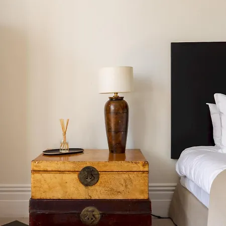 Pass The Keys Gorgeous With Access To A Private Garden *