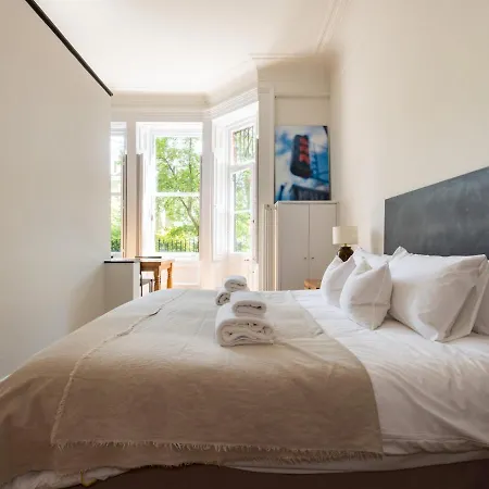 Pass The Keys Gorgeous With Access To A Private Garden *