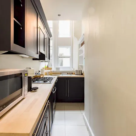 Pass The Keys Gorgeous With Access To A Private Garden * London