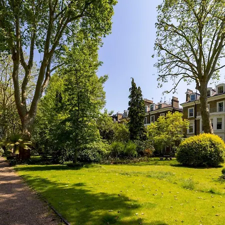 Pass The Keys Gorgeous With Access To A Private Garden