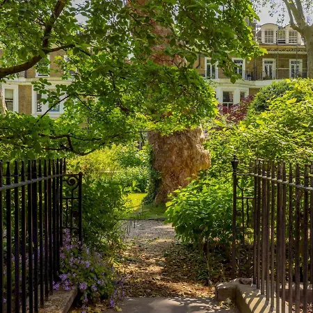 Pass The Keys Gorgeous With Access To A Private Garden *