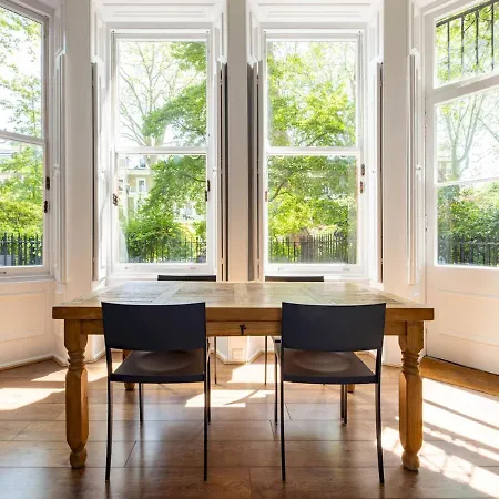 Pass The Keys Gorgeous With Access To A Private Garden Apartment *