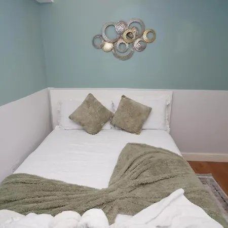 Apartment Sussex Garden One Bedroom