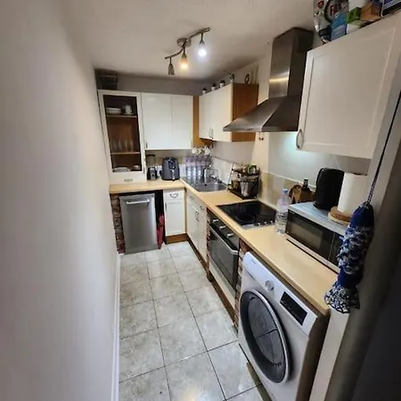 Amazing 1 Bed Flat, Sw19