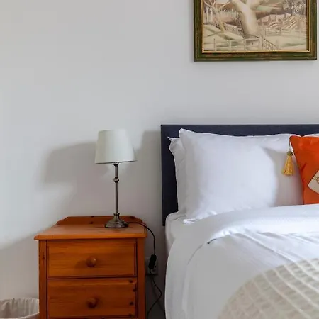Apartment Stylish 3 Bdr Wfree Parking And Garden Kingston upon Thames (Greater London)