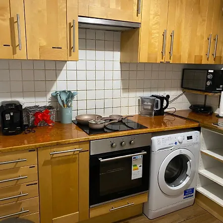 Apartamento Huge And Affordable 3 Bedroom Flat In Hammersmith For 7 People With Welcome Breakfast