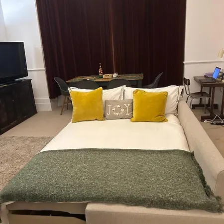 Friendly Apartment Ealing