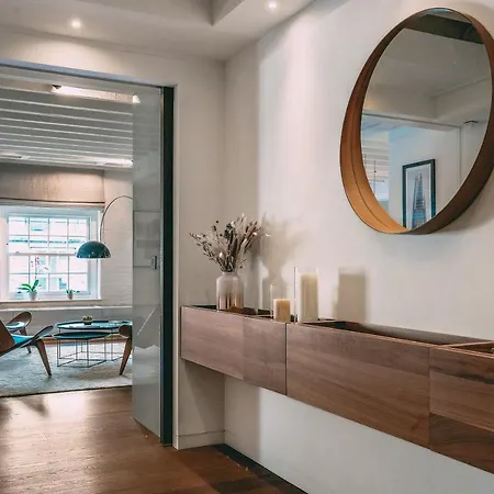 Immaculate 2-bed Loft In