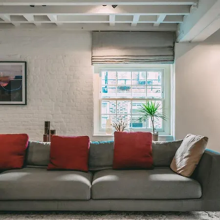 Apartment Immaculate 2-bed Loft In *