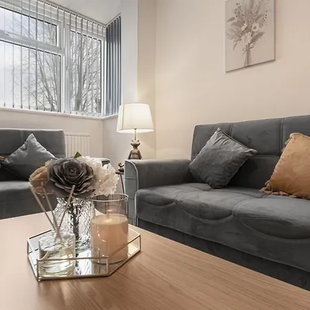 Holiday home Stylish Pad Near Heathrow Airport