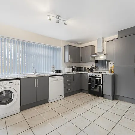 Holiday home Stylish Pad Near Heathrow Airport West Drayton (Middlesex)