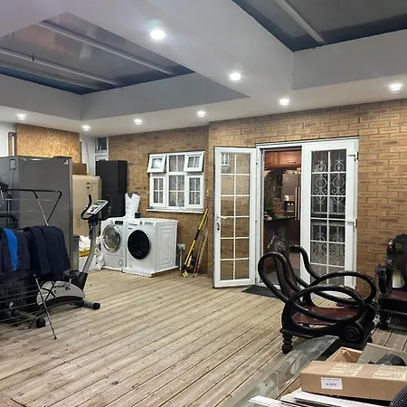 Tran Homestay London