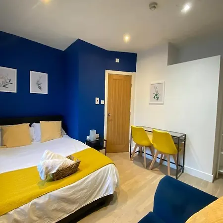 En-suite Near Stratford In A Гостевой дом Лондон