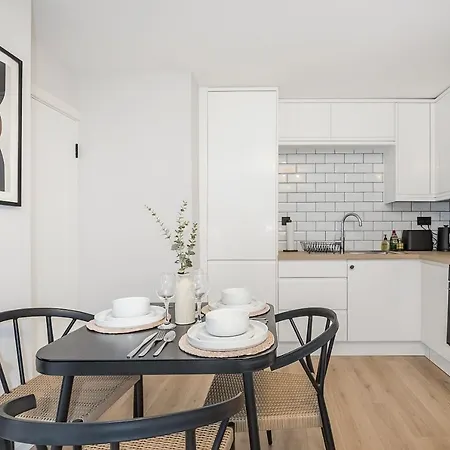 The Ivyhouse Apartment *