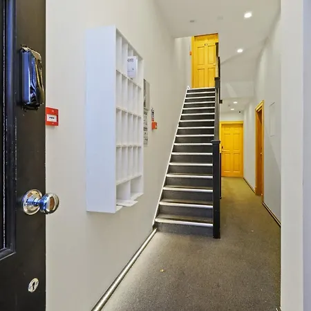 Studio Flat West End Lane * London