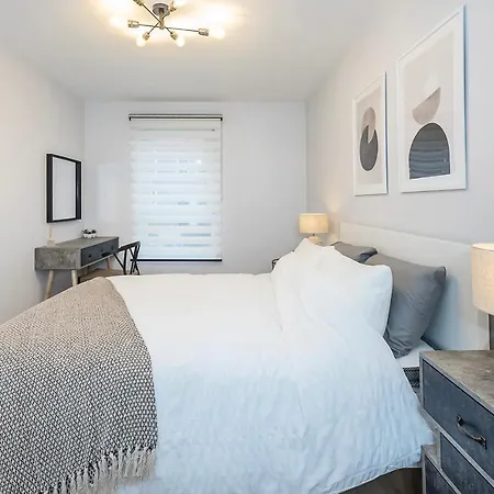 The Ivyhouse Apartment *