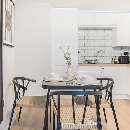 The Ivyhouse Apartment