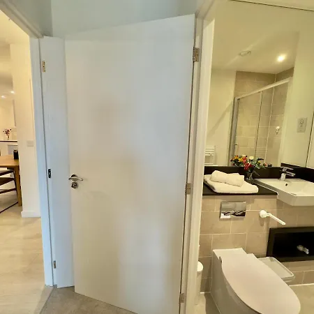Appartamento 3bedroom, 2bathroom, Balcony,luxury Flat Westfield *